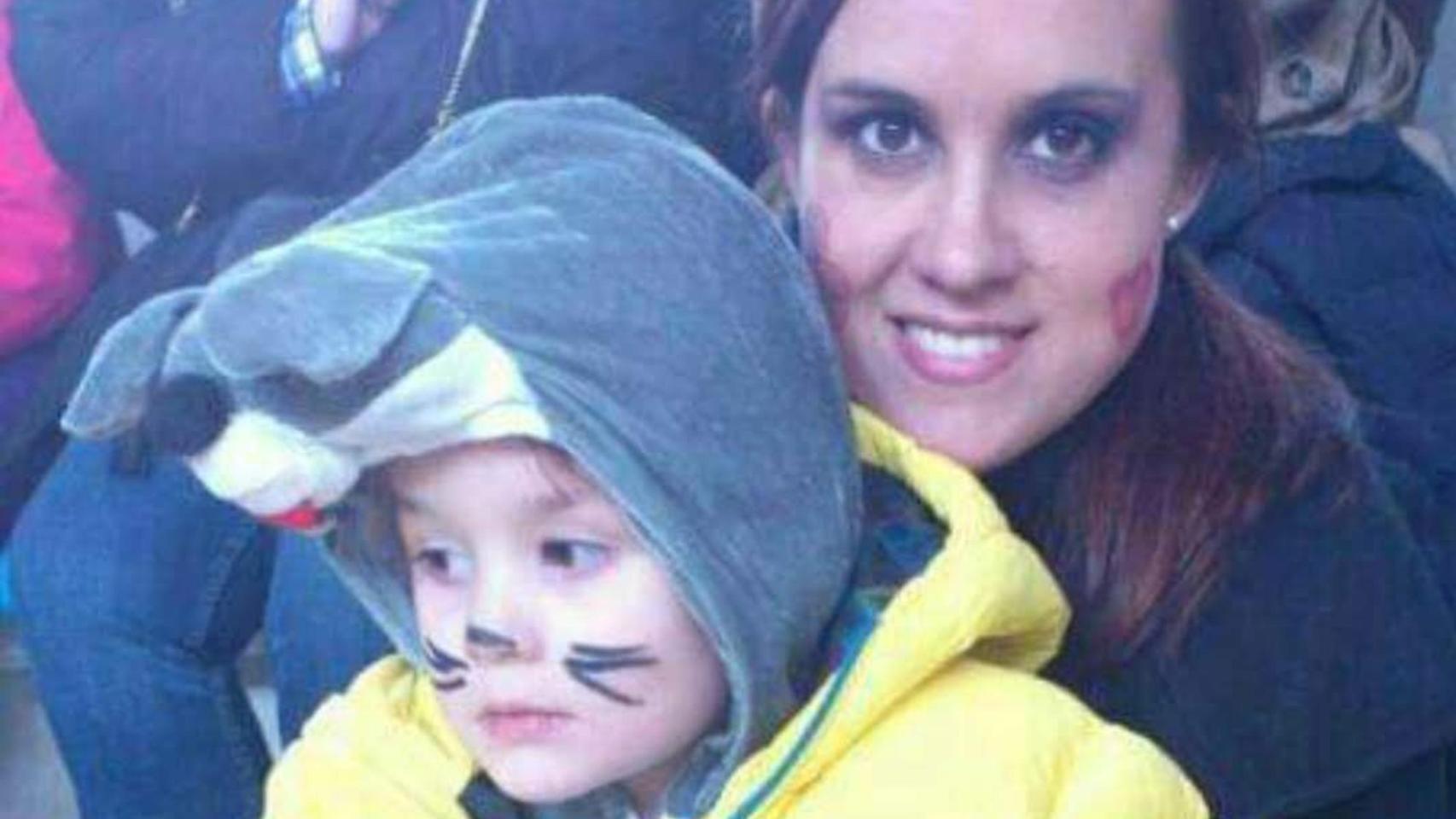 Jenny Gundín y su hijo Emilio