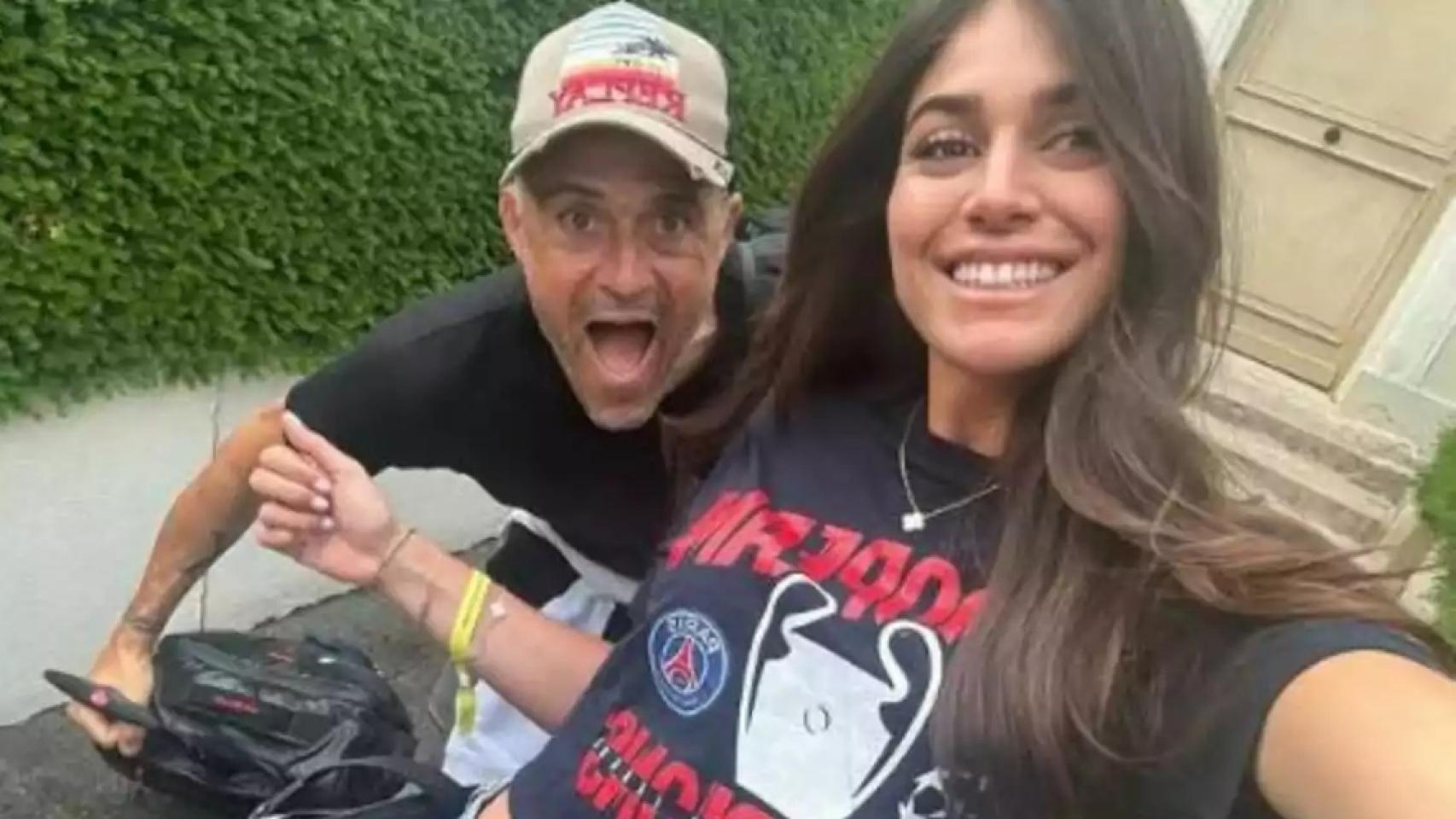 Luis Enrique, junto con su hija Sira Martínez.