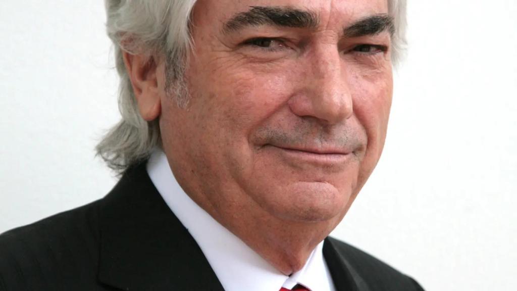 Manuel Lao.