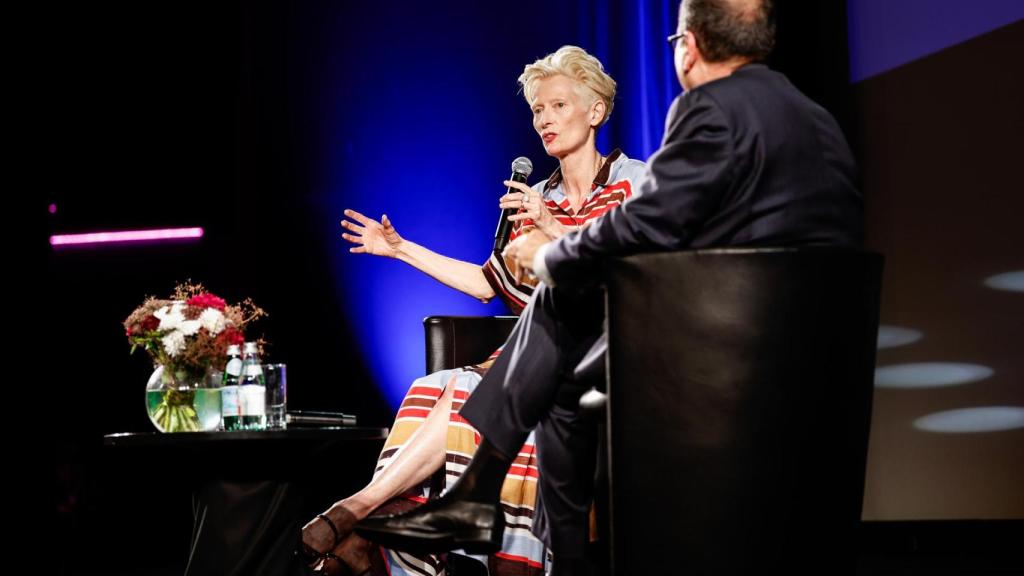 Tilda Swinton durante su encuentro en Cannes. Foto: EFE/EPA/TERESA SUAREZ / POOL.