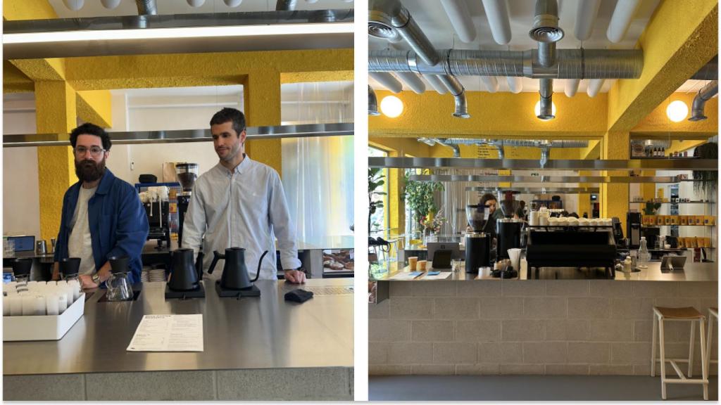 Pablo Caballero y Nolo Botana, tras el mostrador de su Hola Coffee en Carabanchel.