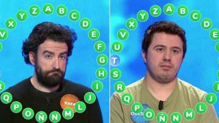 Rafa Castaño y Orestes en el Rosco de 'Pasapalabra'.