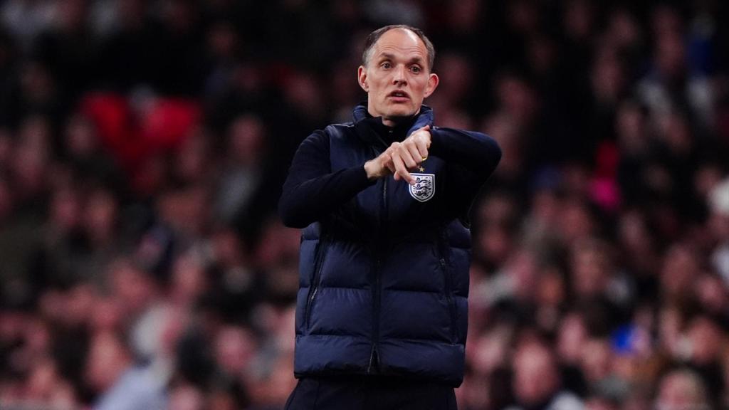 Tuchel dirigiendo en un partido de Inglaterra.