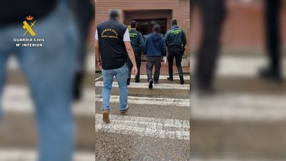 Imágenes de la detención del presunto autor de los hechos en la empresa de Portillo (Valladolid).