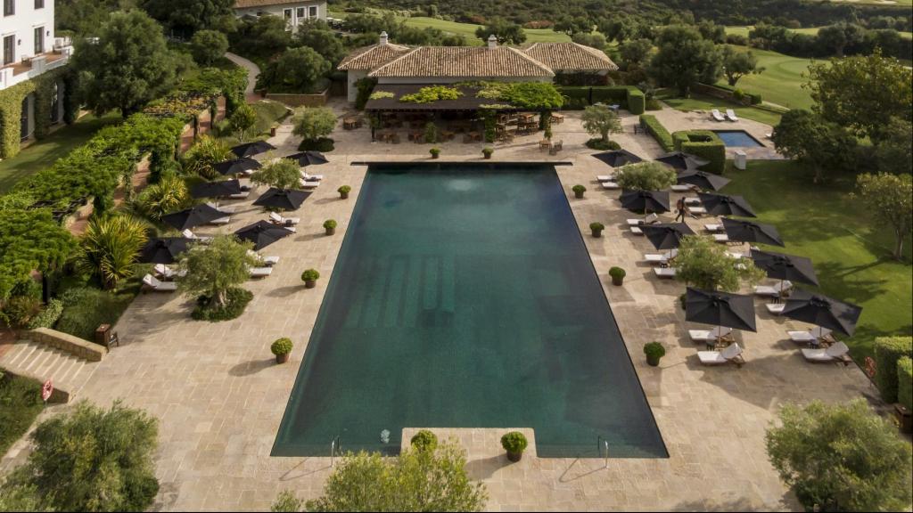 Piscina en Finca Cortesín.