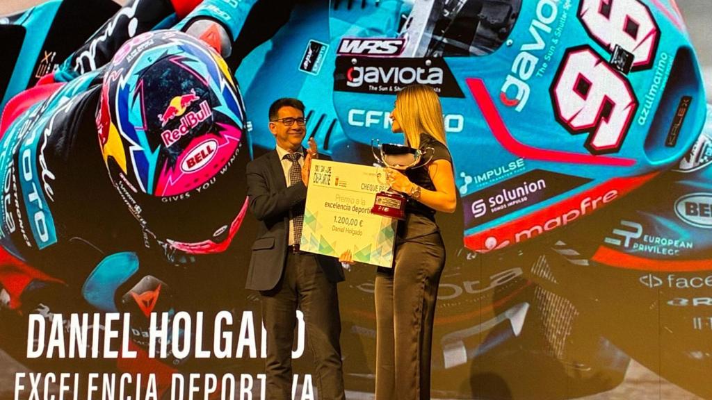 San Vicente corona a sus reyes del deporte.