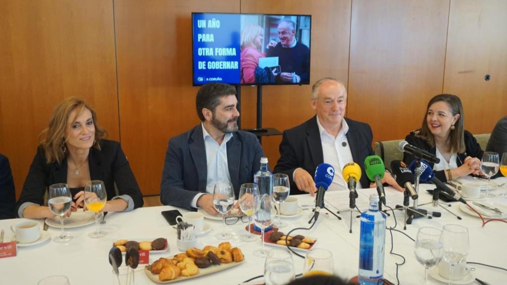 El portavoz popular Miguel Lorenzo en rueda de prensa esta mañana.