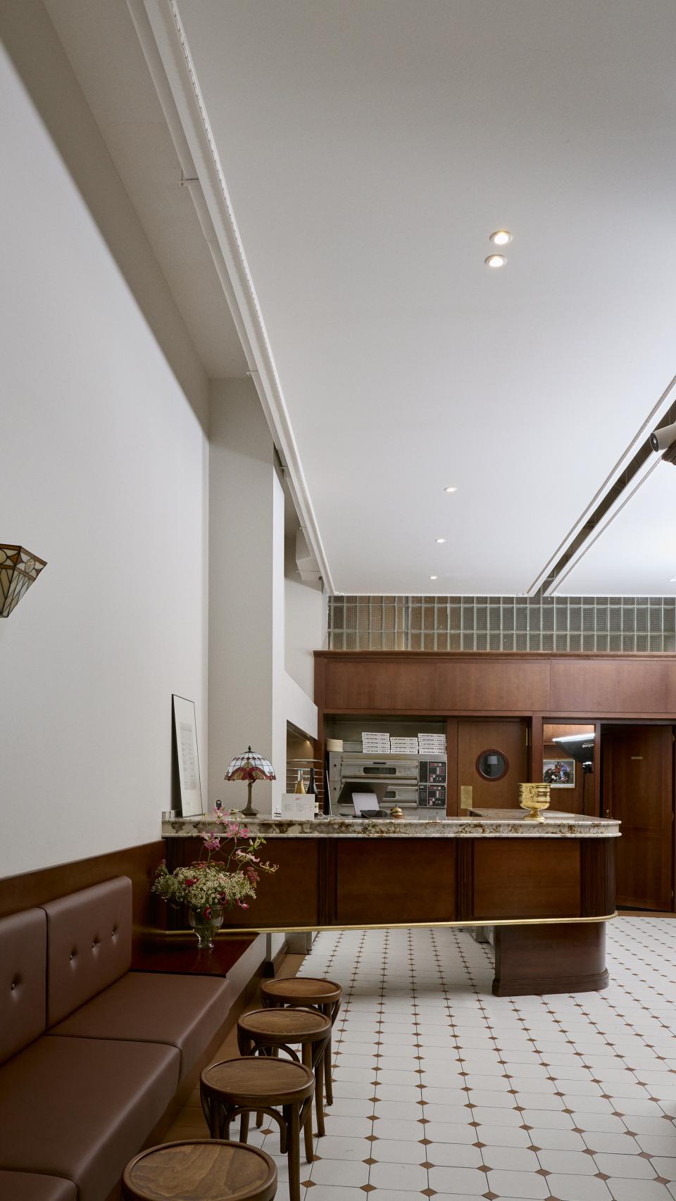El interior de la pizzería.