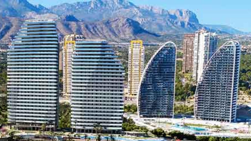Sunset cliffts y Sunset Waves, en Benidorm.