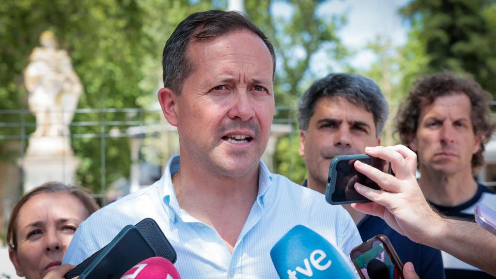 El alcalde de Toledo, Carlos Velázquez, ha informado sobre el suceso en el parque de la Vega.
