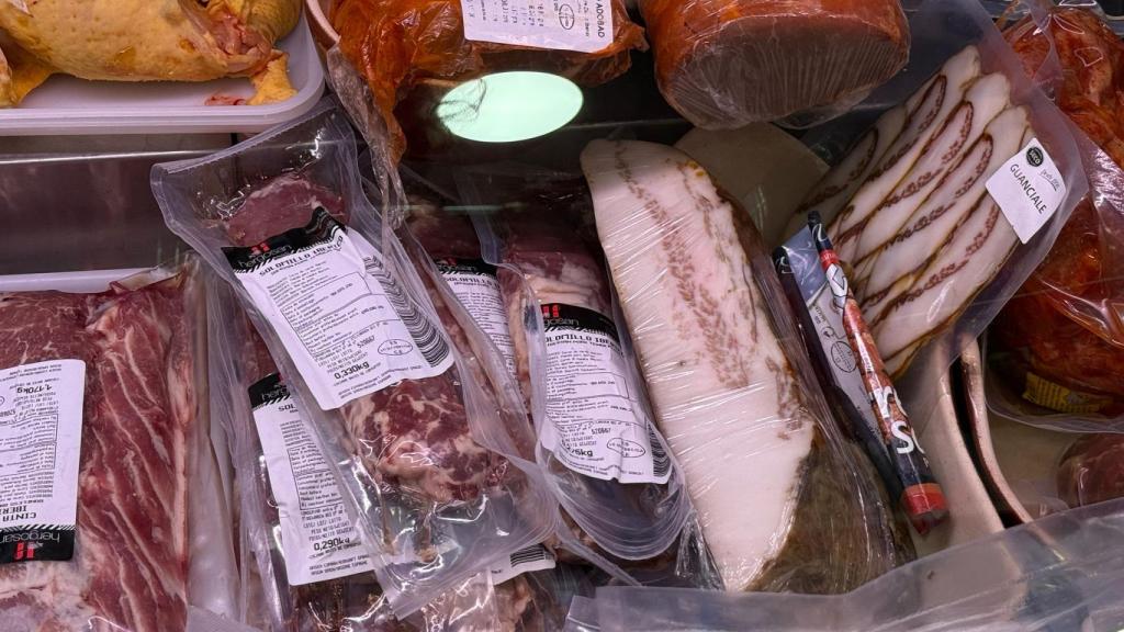 Algunos de los productos ofertados en Charcutería Seco