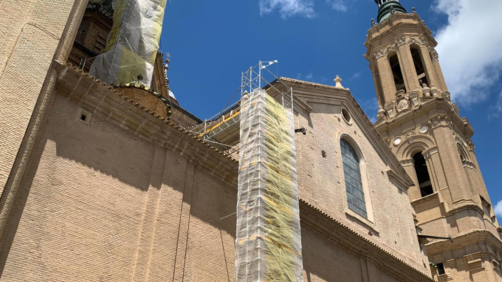 La torre de Santa Leonor (a la derecha) será la próxima en someterse al proceso de restauración.