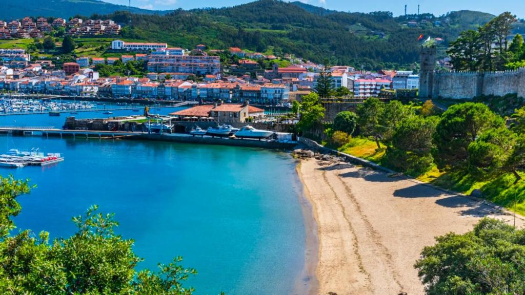 El paisaje de Baiona está profundamente marcado por la influencia de las mareas atlánticas.