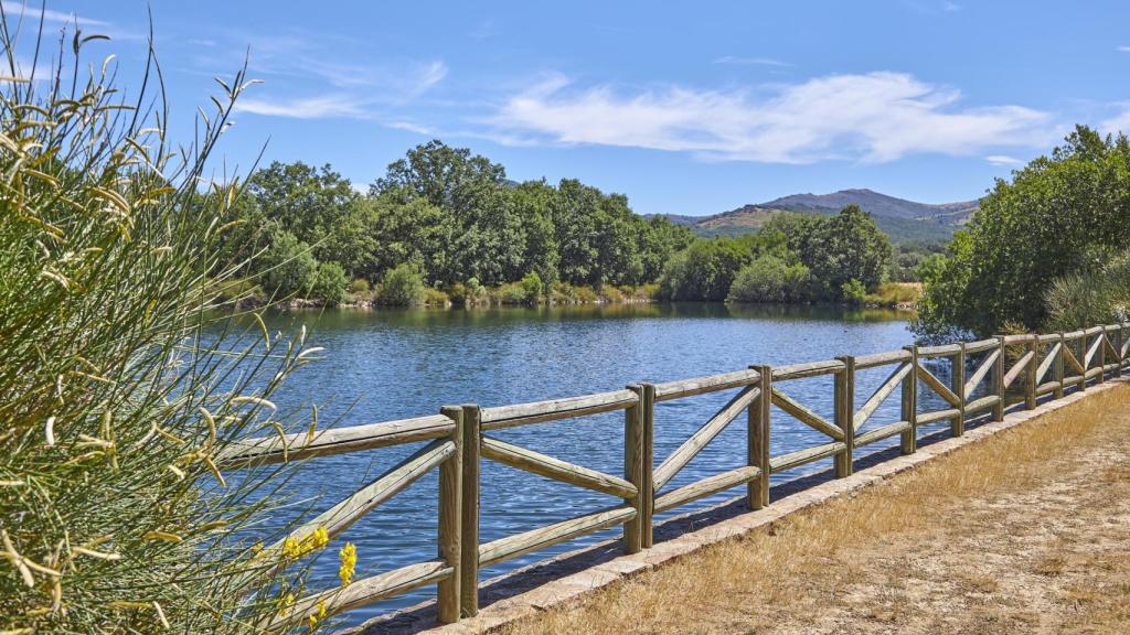 Laguna Pradena en la Sierra Norte de Madrid.