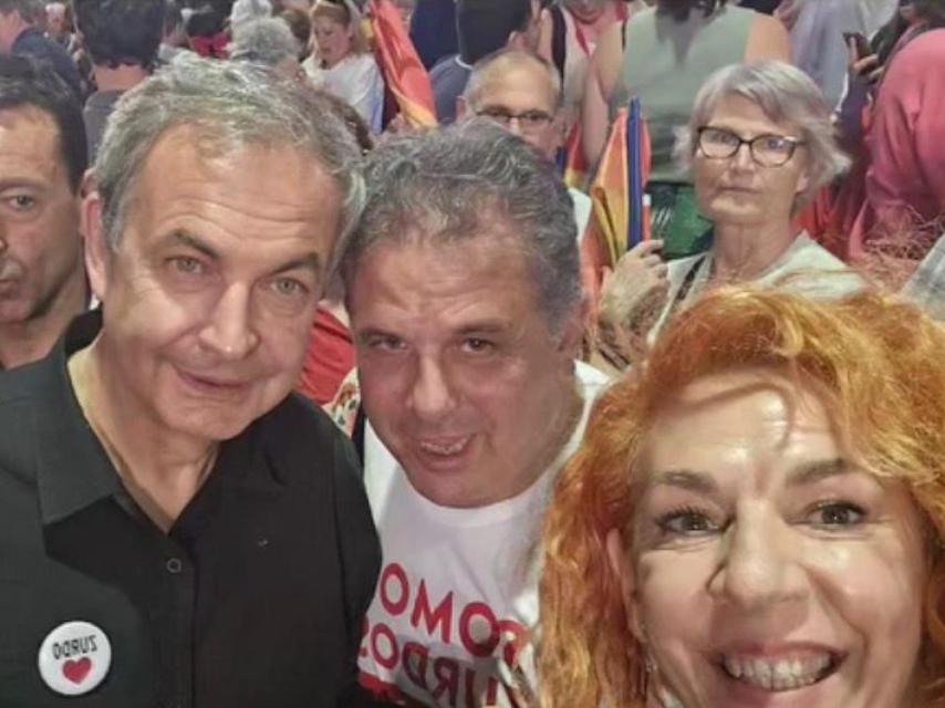 Zapatero durante uno de los actos de apoyo a Antonia Alcázar.