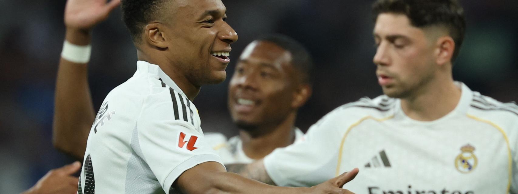 Mbappé celebra con sus compañeros el gol marcado ante el Athletic Club.