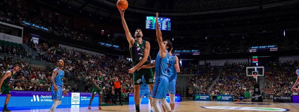 David Kravish durante el Unicaja vs. CB Breogán de la Liga Endesa