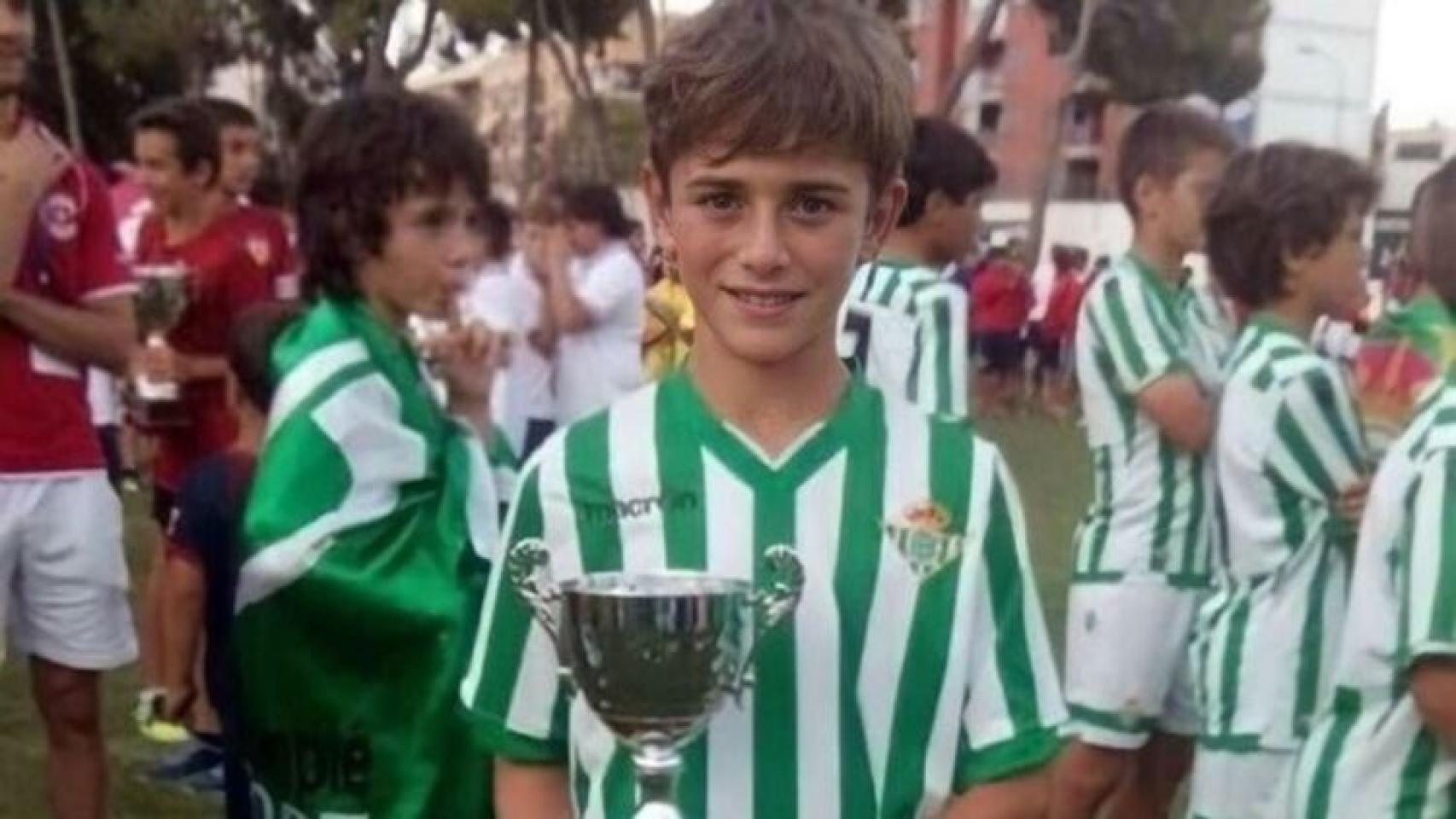Gavi, durante su etapa en la cantera del Betis.
