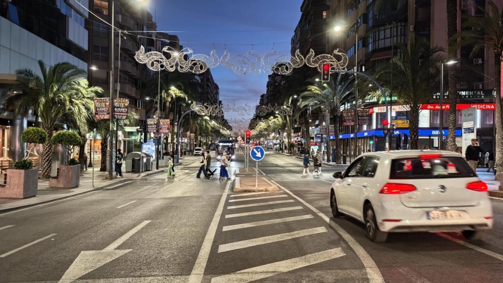 Vista de la avenida Alfonso el sabio de Alicante esta semana.