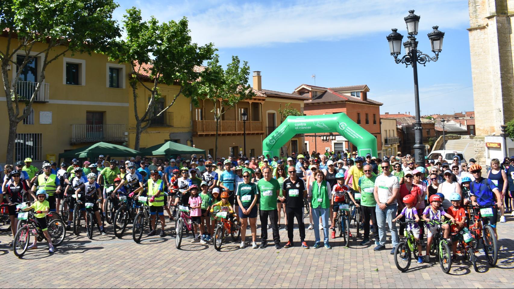 La V Marcha Contra el Cáncer celebrada este domingo en el municipio vallisoletano de Cigales