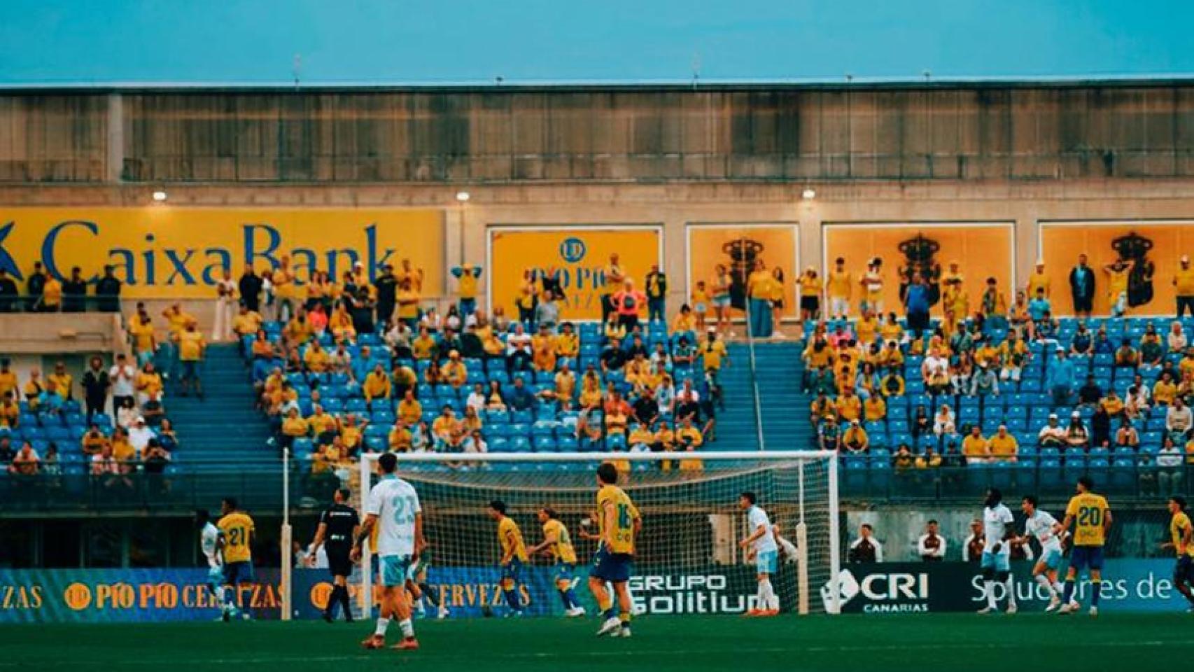 El Real Zaragoza, durante el encuentro de este domingo.