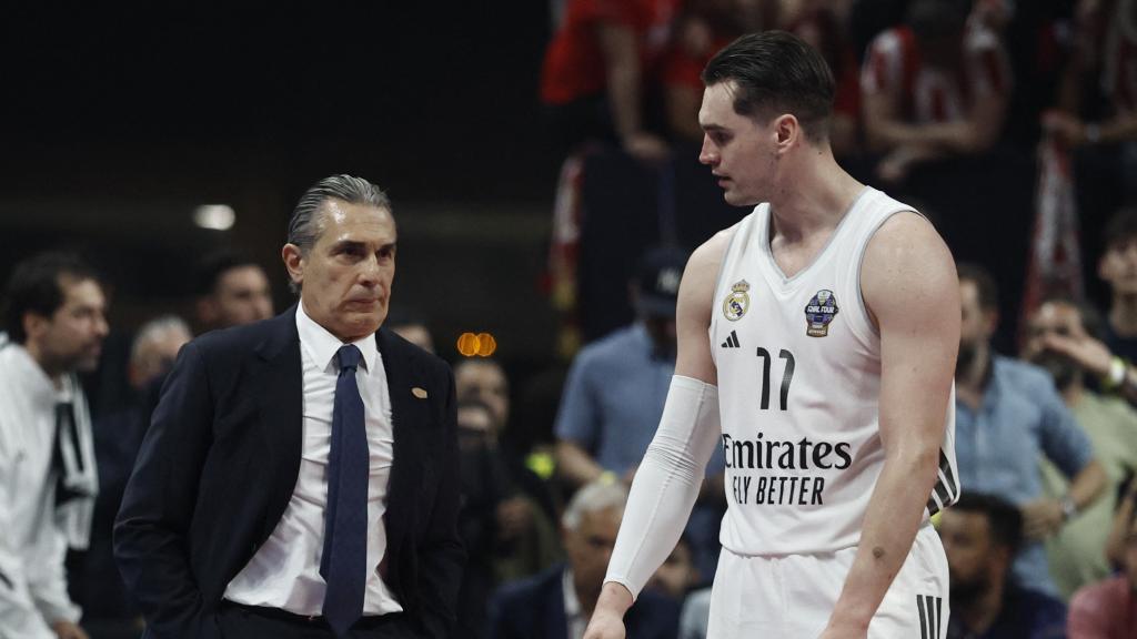 Scariolo y Hezonja, durante la final de la Euroliga.