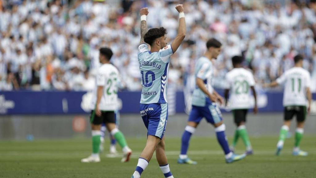 Larrubia celebra su gol contra el Racing de Santander