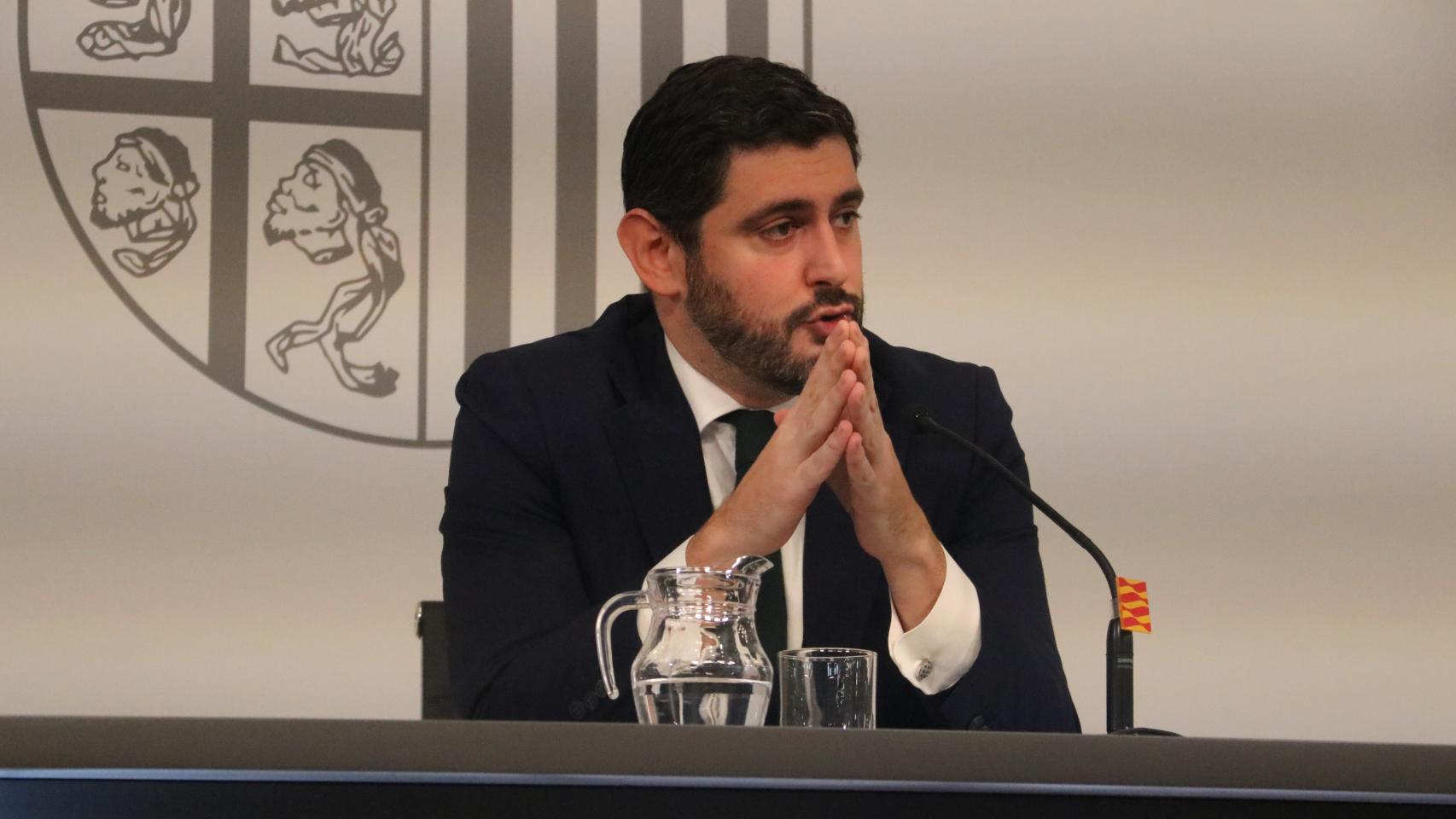 Alejandro Nolasco, líder de Vox en Aragón y nuevo vicepresidente de Bienestar Social, en rueda de prensa