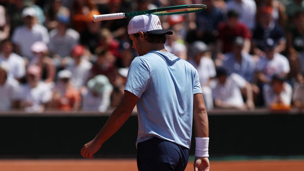 Kovacevic durante el partido contra Jódar en Roland Garros.