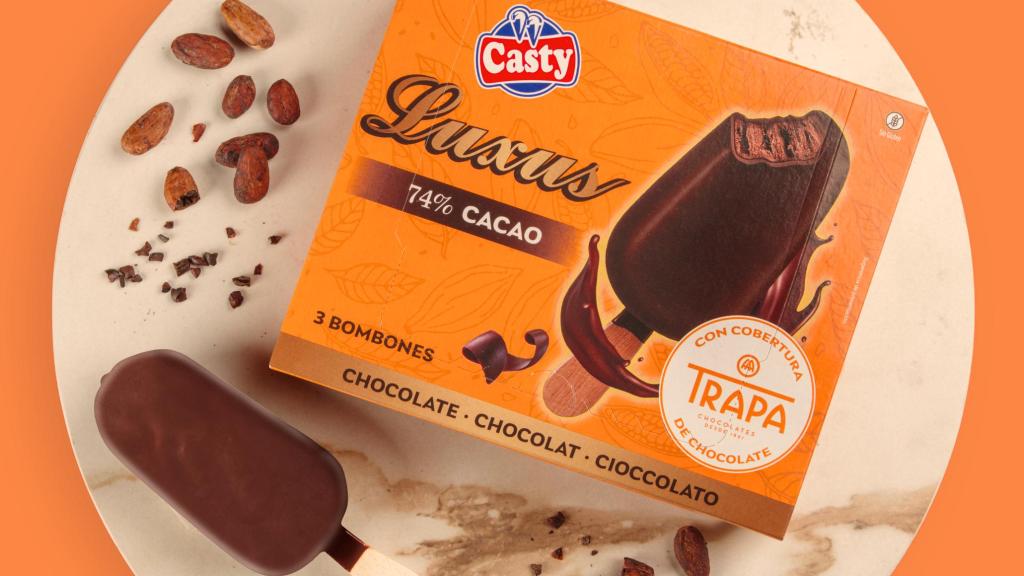 El Luxus 74% Cacao by Trapa. 