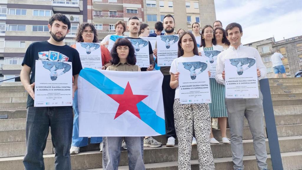 Organizaciones juveniles llaman a manifestarse en Vigo contra el desfile militar del Día de las Fuerzas Armadas.