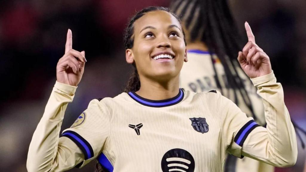 Vicky López.