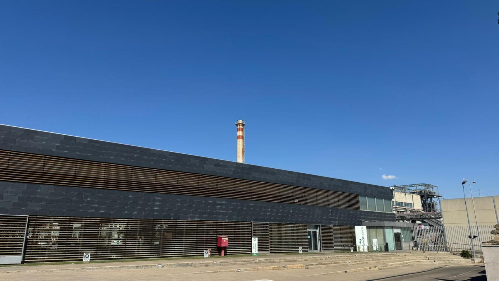 La fábrica de Saica Paper este lunes tras el incendio 