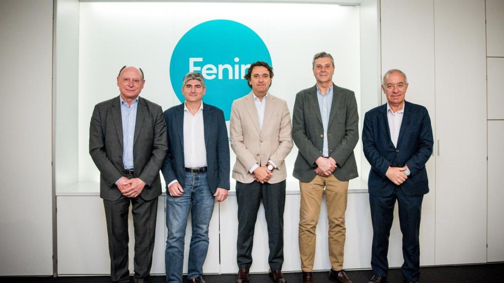 Pablo Crespo (Fenin) junto al resto de representantes del sector (cardiólogos y radiólogos y directivos)