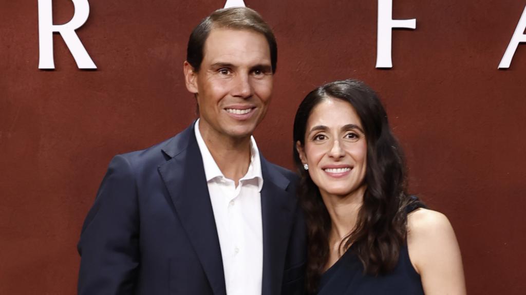 Rafa Nadal y Mery Perelló en el photocall del estreno de su documental.