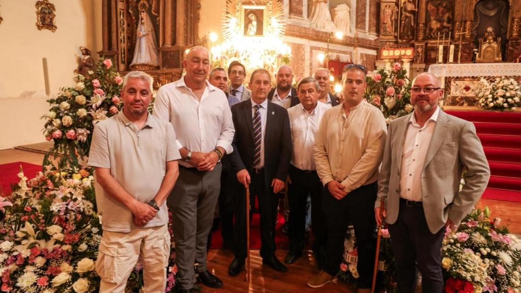 Visita del presidente de la Diputación de Segovia a Martín Muñoz de las Posadas.