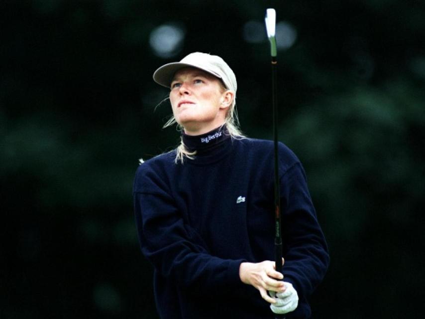 Estefania jugaba al golf cuando era joven.