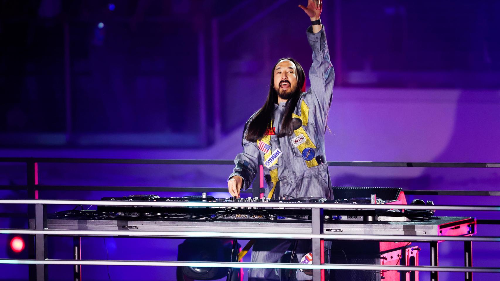 El dj Steve Aoki.
