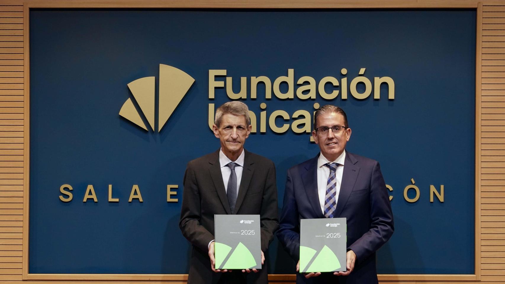 El presidente de la Fundación Unicaja, José M. Domínguez, y el director general, Sergio Corral.