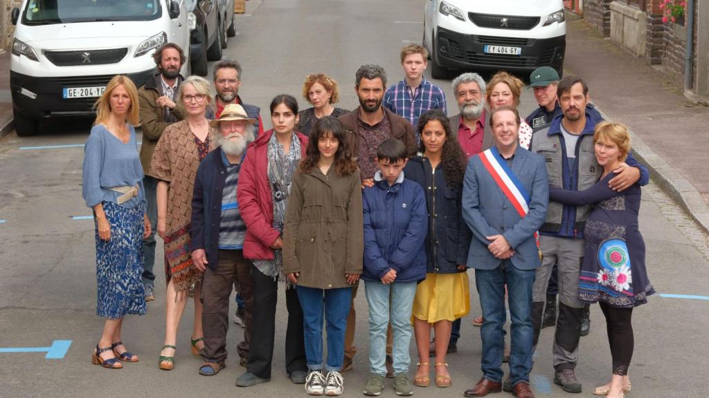 Los personajes de la coral 'Conoce a los bárbaros'