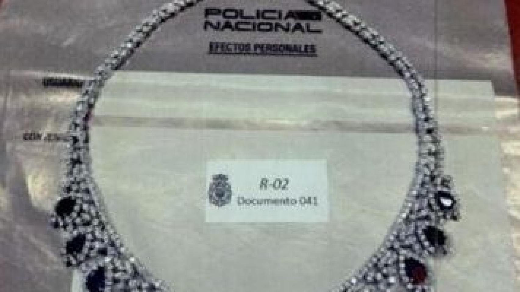 La tasación de las joyas en 1,3M y la falta de documentos sobre su origen colocan a Zapatero al borde del delito fiscal