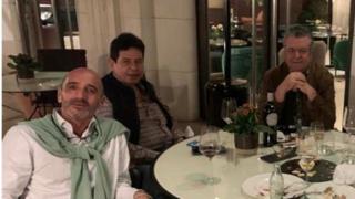 'Julito' Martínez (i), en la misma mesa que Julio Martínez Sola.