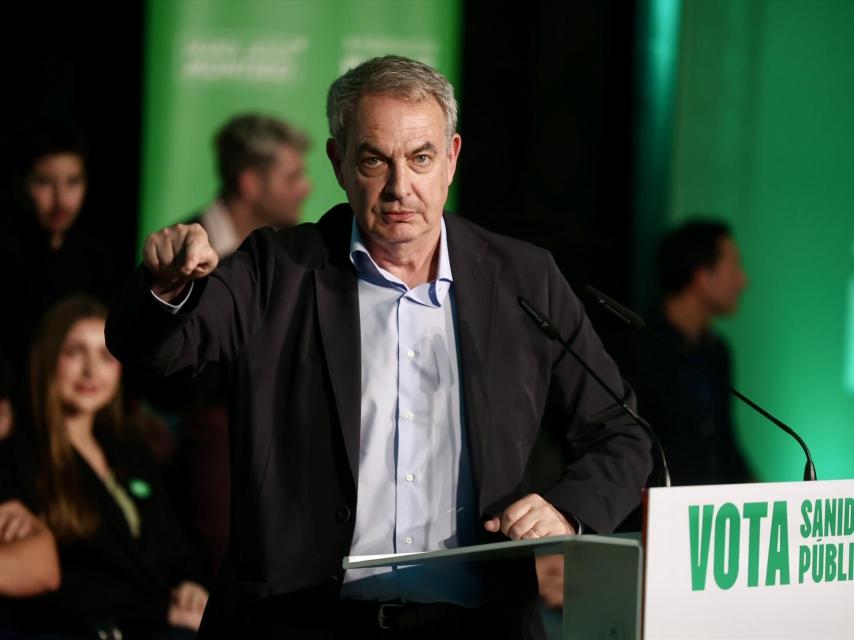 El expresidente del Gobierno José Luis Rodríguez Zapatero, durante su intervención en el mitin del 14 de mayo de 2026, días antes de estallar el 'caso Zapatero'.