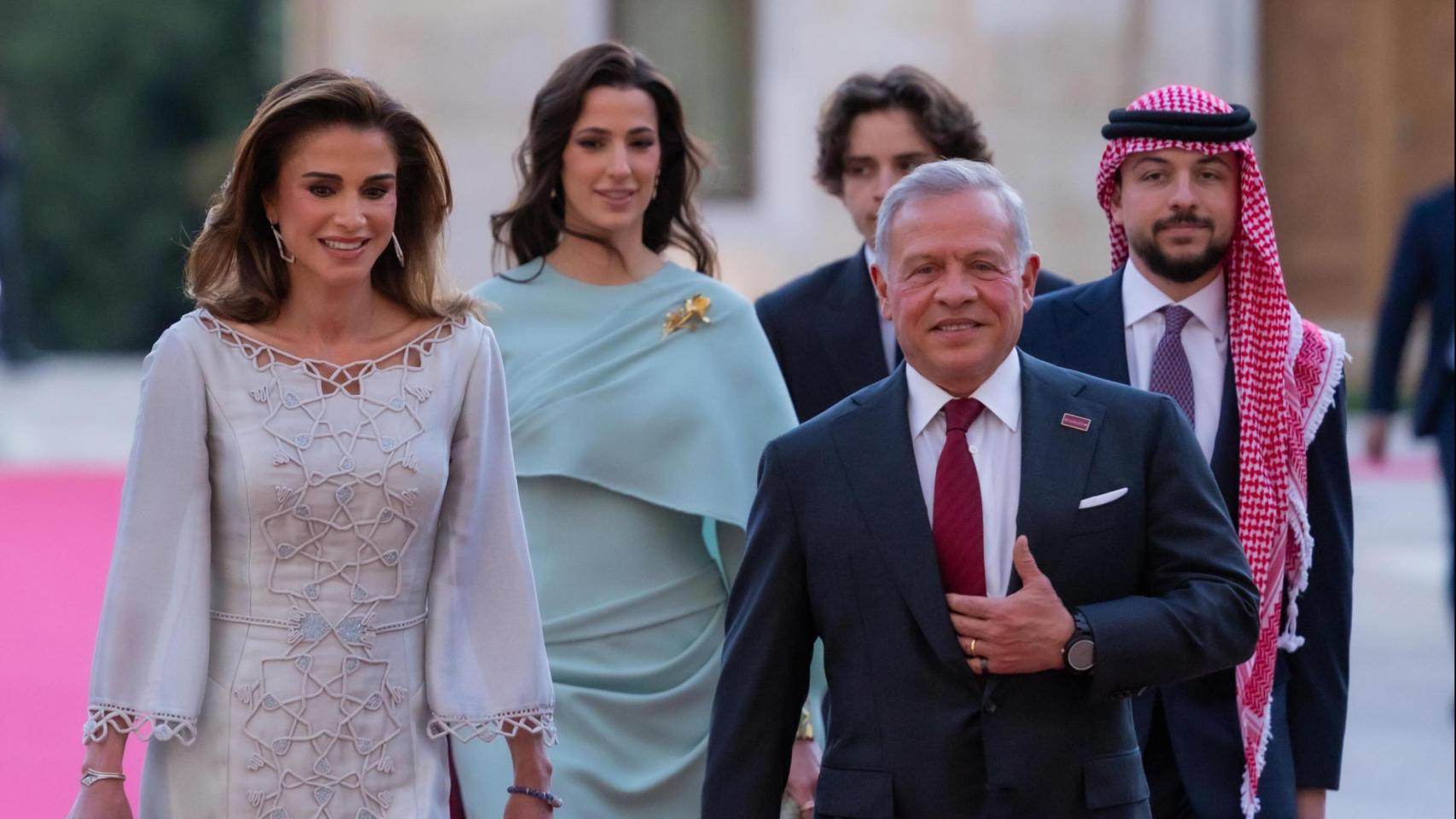 Abdalá II y Rania junto a tres de sus hijos. 