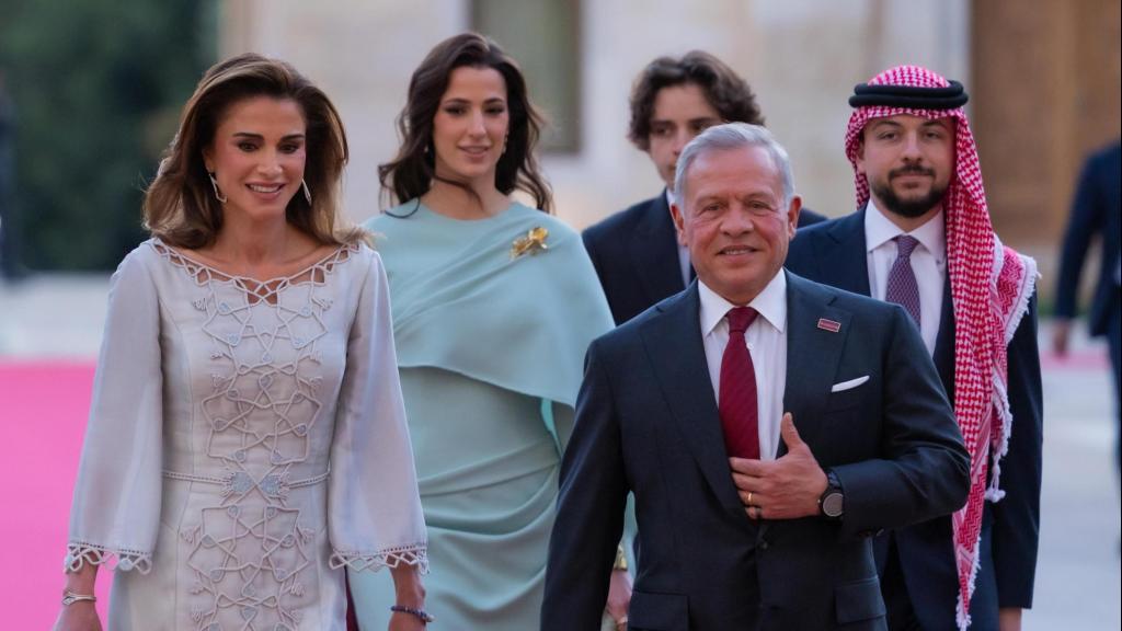 Abdalá II y Rania junto a tres de sus hijos. 