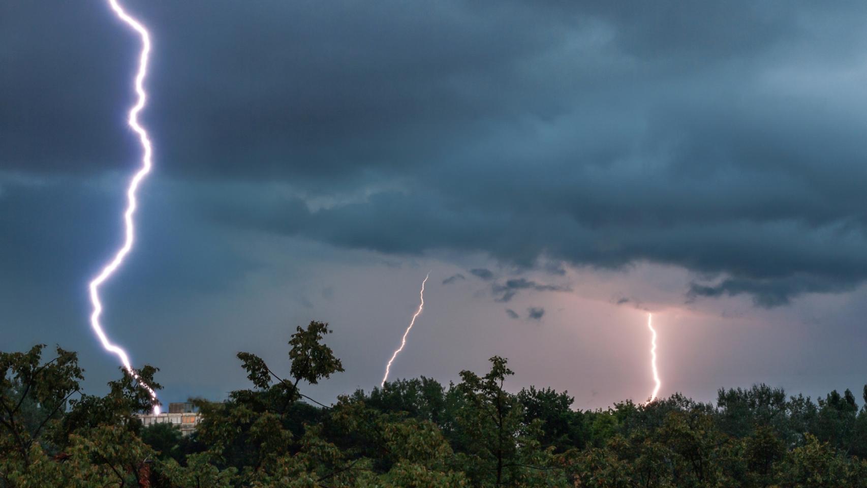 Una tormenta eléctrica