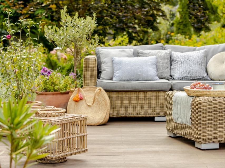 Para unos muebles de jardín perfectos el truco de Begoña Pérez es muy útil.