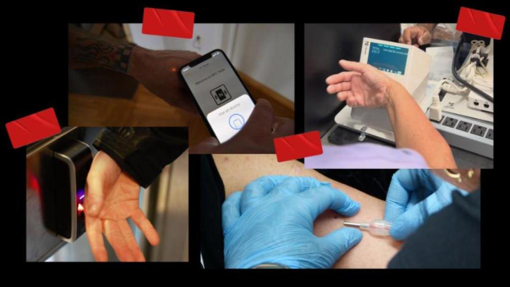 Un móvil junto a la mano de un hombre con la luz del chip (arriba izquierda); Sandra Würthner acerca su mano al lector de pago NFC de un establecimiento en Las Vegas (EEUU) (arriba derecha); un hombre acerca su mano al lector de una puerta para abrirla (abajo izquierda); momento en el que introducen un chip en el antebrazo de Sandra Würthner (abajo derecha).