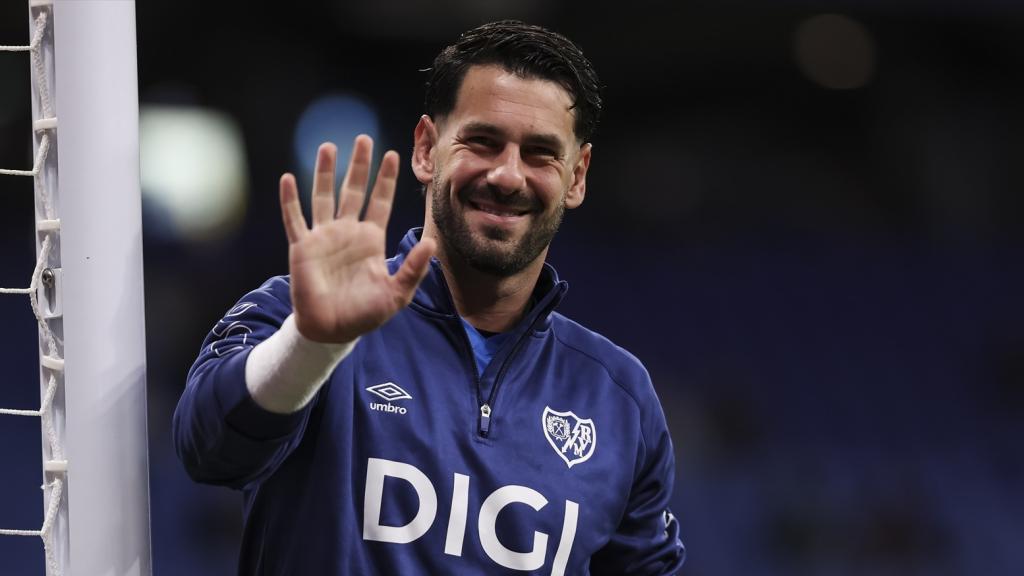 Augusto Batalla, antes de un partido del Rayo Vallecano.