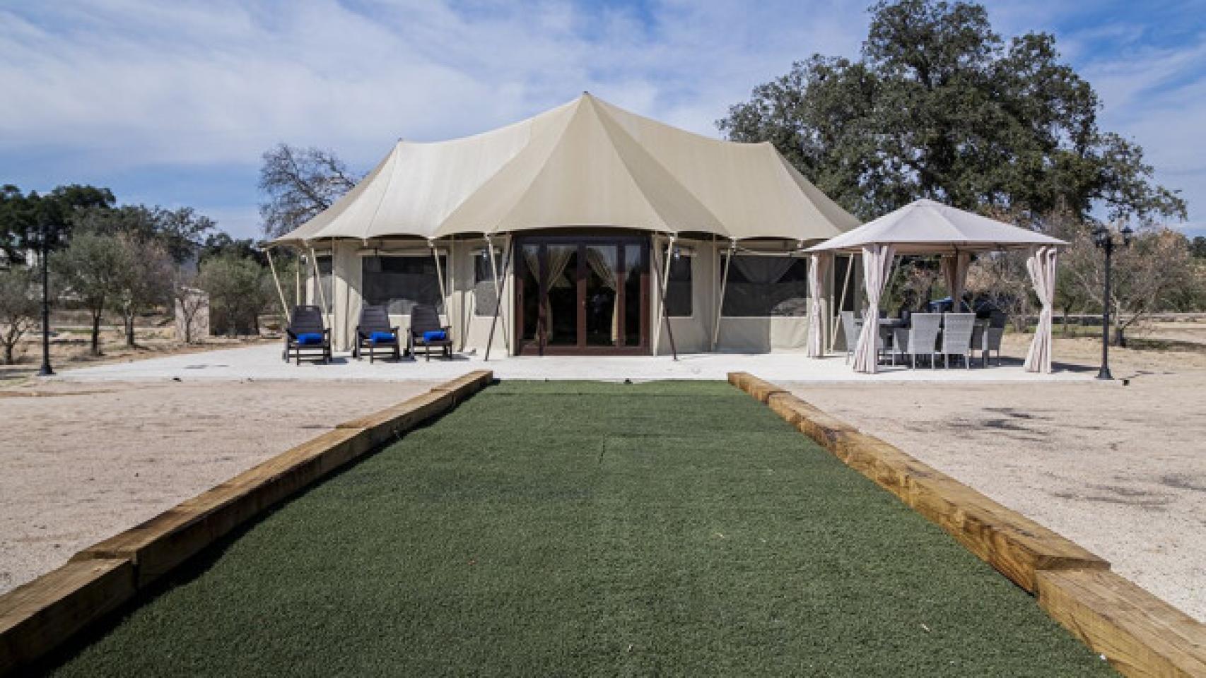 Tienda safari de El Toril Glamping Experience. 